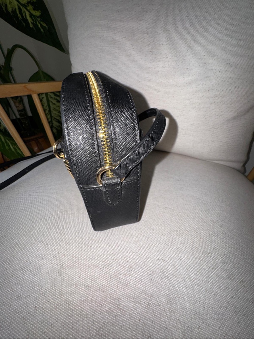 New Michael Kors Women's Black Leather East West Chain Crossbody Camera Bag NWT - Picture 9 of 13